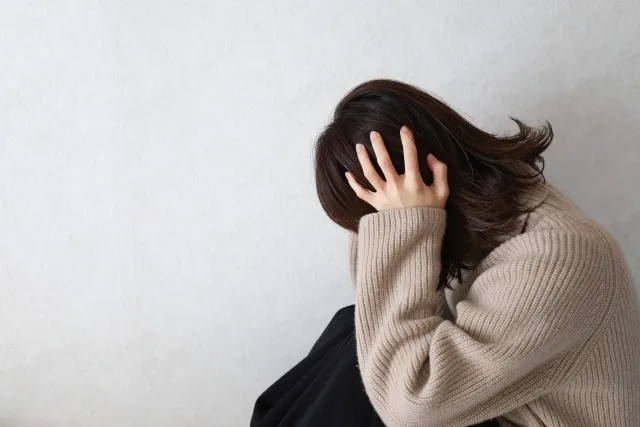 【4月は要注意】環境の変化によるストレスがシミに影響する理由